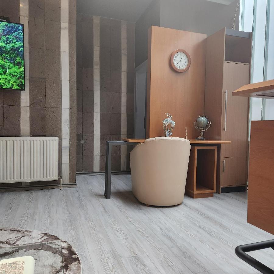 In Club Aparthotel Vrnjacka Banja Exterior photo